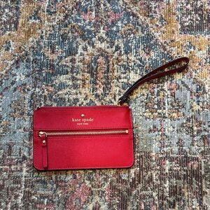 Kate Spade Mikas Pond Bee Wristlet, Pillbox Red Color